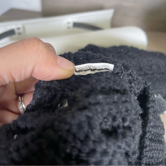 UGG Women’s 7 Black Tularosa Route Cable Knit Pull On Crochet Buckle Boots - Picture 13 of 14